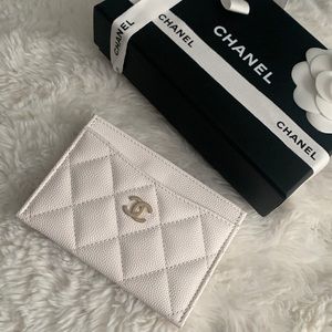 ‼️SOLD‼️✨🤍Chanel Card Holder🤍✨